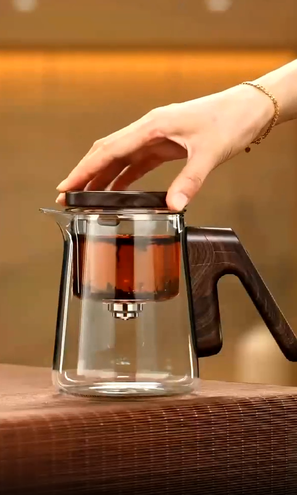 One-Button Glass Teapot with Tea Infuser – Borosilicate Glass Separation Tea Maker for Home and Office