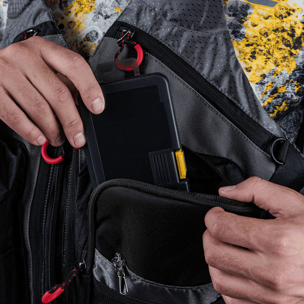 Professional Fishing Vest with 19 Storage Pockets & Quick-Access Rig System