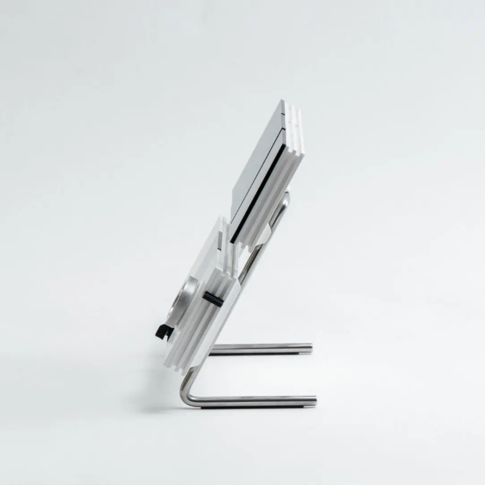 Smart Music Player with Interactive Album Display