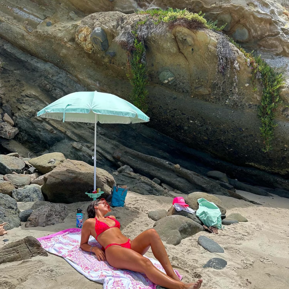 7FT Beach Umbrella with Stable Sand Anchor & Easy Setup