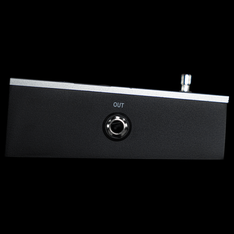 Compact Guitar Pitch Shifter with Natural Octave Effects