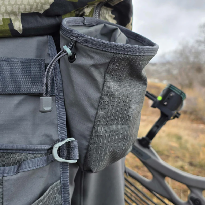 Quick-Access Archery Hip Quiver with Multi-Pocket Storage