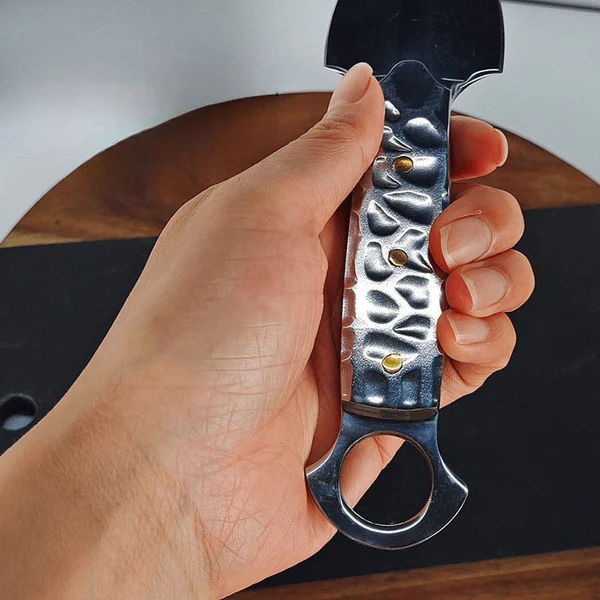 Outdoor Essential Multi-Function Shovel Knife – Durable, Compact, Reliable