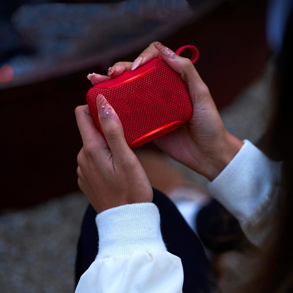 Ultra-Portable Waterproof & Drop-Resistant Bluetooth Speaker
