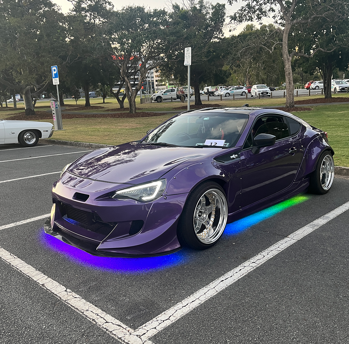 LED Underglow Kit for Cars – App Control Dynamic Chase-Mode Underbody Neon Lights Strip