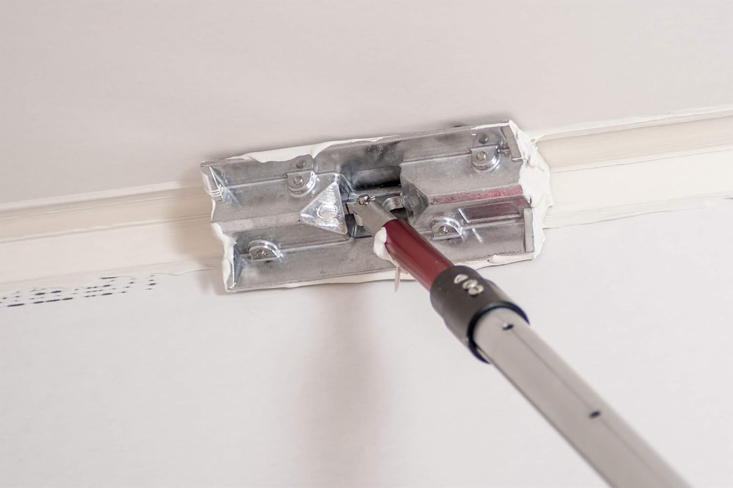 72-in. Drywall Corner Finisher Handle – Adjustable Reach Extension Tool