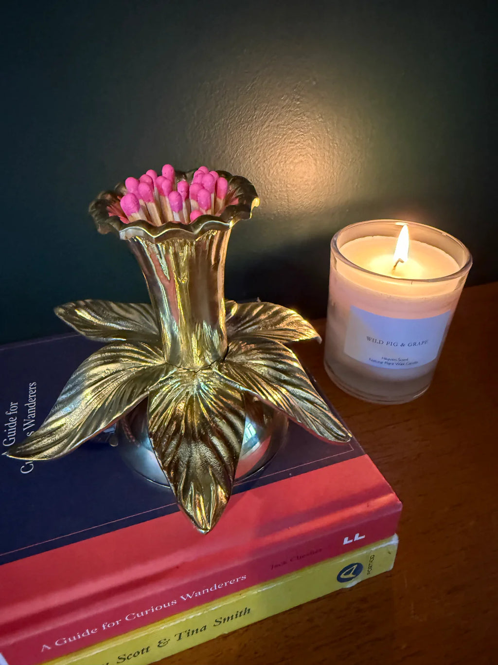 Ceramic Match Striker Holder – Elegant Charm for Cozy Spaces