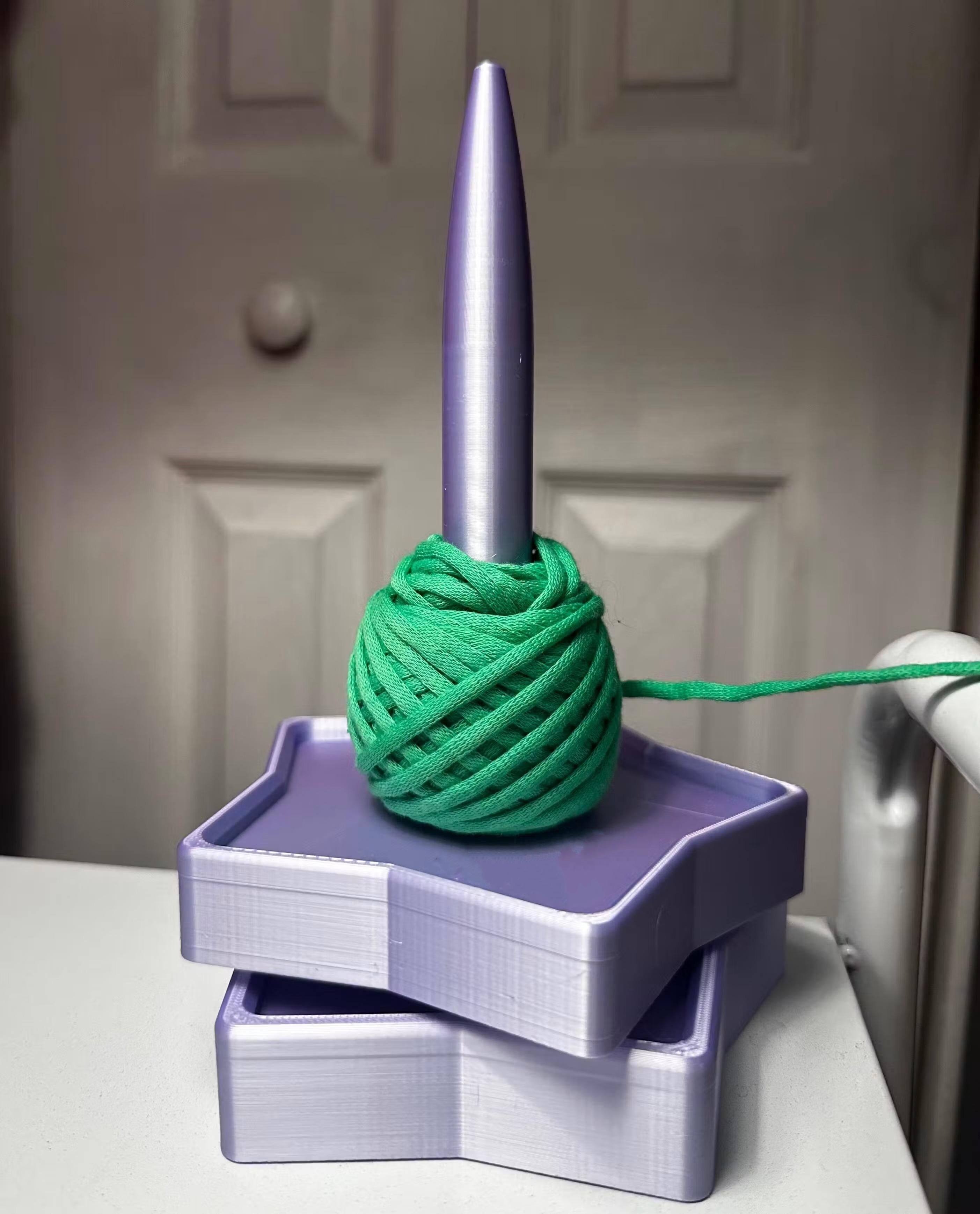 Shiny Yarn Spinners – Sparkling Craft Toys for Kids and Adults
